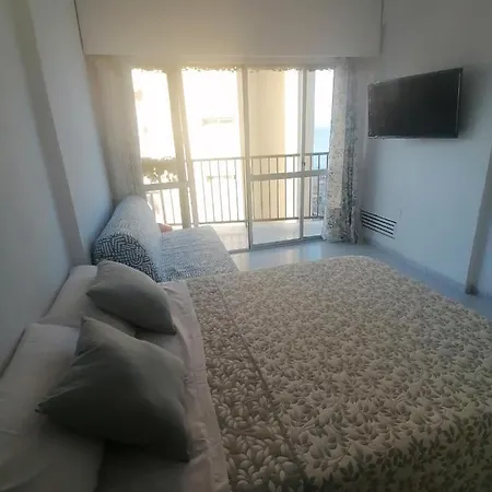 Lovely Apartment In Front Of The Beach. Fuengirola Exterior photo