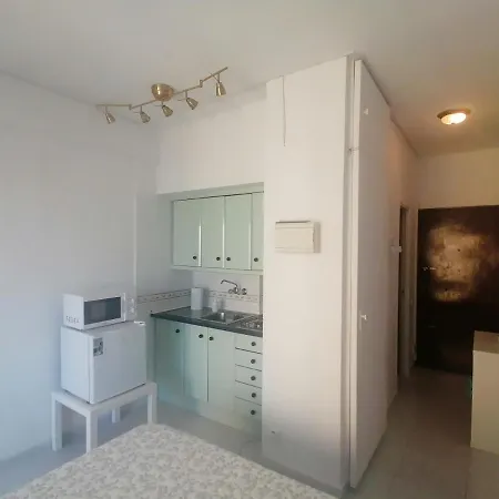 Lovely Apartment In Front Of The Beach. Fuengirola Exterior photo
