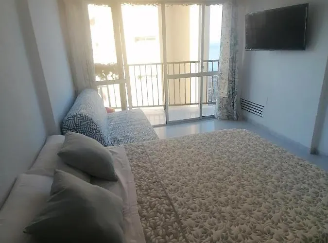 Lovely Apartment In Front Of The Beach.